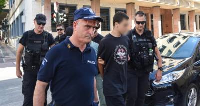 Πάτρα: Στον εισαγγελέα ο 19χρονος και ο 27χρονος που κατηγορούνται για εμπρησμό στα Συχαινά