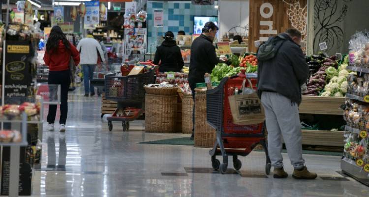 Lockdown: &Pi;&omicron;&iota;&alpha; &pi;&rho;&omicron;ϊό&nu;&tau;&alpha; &alpha;&pi;&alpha;&gamma;&omicron;&rho;&epsilon;ύ&epsilon;&tau;&alpha;&iota; &alpha;&pi;ό &sigma;ή&mu;&epsilon;&rho;&alpha; &nu;&alpha; &pi;&omega;&lambda;&omicron;ύ&nu; &tau;&alpha; &sigma;&omicron;ύ&pi;&epsilon;&rho; &mu;ά&rho;&kappa;&epsilon;&tau;