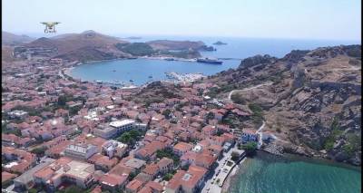 &Mu;ύ&rho;&iota;&nu;&alpha;: &Tau;&alpha; &alpha;&pi;&omicron;&tau;&epsilon;&lambda;έ&sigma;&mu;&alpha;&tau;&alpha; &tau;&eta;&sigmaf; &tau;&omicron;&pi;&iota;&kappa;ή&sigmaf; &kappa;&omicron;&iota;&nu;ό&tau;&eta;&tau;&alpha;&sigmaf;