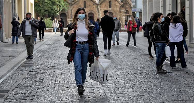 &Kappa;&omicron;&rho;&omega;&nu;&omicron;ϊό&sigmaf;: 15.690 &kappa;&rho;&omicron;ύ&sigma;&mu;&alpha;&tau;&alpha; &sigma;ή&mu;&epsilon;&rho;&alpha;, 64 &theta;ά&nu;&alpha;&tau;&omicron;&iota; &kappa;&alpha;&iota; 356 &delta;&iota;&alpha;&sigma;&omega;&lambda;&eta;&nu;&omega;&mu;έ&nu;&omicron;&iota;