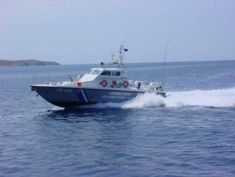 Ακυβέρνητο ταχύπλοο σκάφος ανοιχτά της Λήμνου