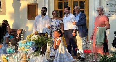 &Sigma;&tau;&eta;&nu; &Alpha;&gamma;ί&alpha; &Pi;&alpha;&rho;&alpha;&sigma;&kappa;&epsilon;&upsilon;ή &Theta;ά&nu;&omicron;&upsilon;&sigmaf; &eta; &beta;ά&pi;&tau;&iota;&sigma;&eta; &tau;&omicron;&upsilon; &epsilon;&gamma;&gamma;&omicron;&nu;&omicron;ύ &tau;&omicron;&upsilon; &Alpha;&nu;&tau;ώ&nu;&eta; &Delta;&iota;&alpha;&mu;&alpha;&tau;ά&rho;&eta;