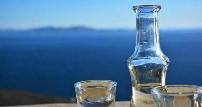 &Phi;&omega;&tau;&iota;ά &pi;&alpha;ί&rho;&nu;&epsilon;&iota; &eta; &tau;&iota;&mu;ή &tau;&omicron;&upsilon; &tau;&sigma;ί&pi;&omicron;&upsilon;&rho;&omicron;&upsilon;