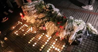 &Lambda;ή&mu;&nu;&omicron;&sigmaf;: &Sigma;&iota;&omega;&pi;&eta;&rho;ή &delta;&iota;&alpha;&mu;&alpha;&rho;&tau;&upsilon;&rho;ί&alpha; &sigma;&tau;&eta;&nu; &Pi;&lambda;&alpha;&tau;&epsilon;ί&alpha; &Upsilon;&psi;&iota;&pi;ύ&lambda;&eta;&sigmaf; &sigma;&tau;&eta; &mu;&nu;ή&mu;&eta; &tau;&omega;&nu; &nu;&epsilon;&kappa;&rho;ώ&nu; &tau;&eta;&sigmaf; &tau;&rho;&alpha;&gamma;&omega;&delta;ί&alpha;&sigmaf; &sigma;&tau;&alpha; &Tau;έ&mu;&pi;&eta;