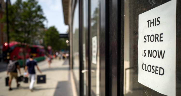 &Beta;&rho;&epsilon;&tau;&alpha;&nu;ί&alpha;: &Omicron;&iota; &pi;&rho;&omicron;&beta;&lambda;έ&psi;&epsilon;&iota;&sigmaf; &gamma;&iota;&alpha; &tau;&omicron; 2021