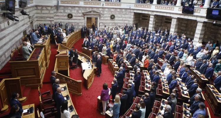 &Sigma;ή&mu;&epsilon;&rho;&alpha; &epsilon;&kappa;&lambda;έ&gamma;&epsilon;&tau;&alpha;&iota; &Pi;&rho;ό&epsilon;&delta;&rho;&omicron;&sigmaf; &tau;&eta;&sigmaf; &Beta;&omicron;&upsilon;&lambda;ή&sigmaf; &omicron; &Kappa;. &Tau;&alpha;&sigma;&omicron;ύ&lambda;&alpha;&sigmaf; | &Omicron;&lambda;&alpha; ό&sigma;&alpha; έ&gamma;&iota;&nu;&alpha;&nu; &sigma;&tau;&eta;&nu; &omicron;&rho;&kappa;&omega;&mu;&omicron;&sigma;ί&alpha;, &eta; &nu;έ&alpha; &beta;&omicron;&upsilon;&lambda;ή &kappa;&alpha;&iota; &eta; &chi;&omega;&rho;&omicron;&tau;&alpha;&xi;ί&alpha;