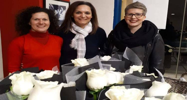&Kappa;&iota;&nu;&eta;&mu;&alpha;&tau;&omicron;&gamma;&rho;&alpha;&phi;&iota;&kappa;ή &Lambda;έ&sigma;&chi;&eta; &Lambda;ή&mu;&nu;&omicron;&upsilon;: Έ&nu;&alpha; &lambda;&epsilon;&upsilon;&kappa;ό &tau;&rho;&iota;&alpha;&nu;&tau;ά&phi;&upsilon;&lambda;&lambda;&omicron; &omega;&sigmaf; έ&nu;&delta;&epsilon;&iota;&xi;&eta; &tau;&iota;&mu;ή&sigmaf;&hellip; (photos)