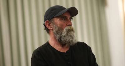 &laquo;&Omicron; Ά&lambda;&lambda;&omicron;&sigmaf; Ά&nu;&theta;&rho;&omega;&pi;&omicron;&sigmaf;&raquo;: &Epsilon;&iota;&sigma;&alpha;&gamma;&gamma;&epsilon;&lambda;&iota;&kappa;ή έ&rho;&epsilon;&upsilon;&nu;&alpha; &gamma;&iota;&alpha; &xi;έ&pi;&lambda;&upsilon;&mu;&alpha; &mu;&alpha;ύ&rho;&omicron;&upsilon; &chi;&rho;ή&mu;&alpha;&tau;&omicron;&sigmaf; &sigma;&epsilon; &beta;ά&rho;&omicron;&sigmaf; &tau;&omicron;&upsilon; &Pi;&omicron;&lambda;&upsilon;&chi;&rho;&omicron;&nu;ό&pi;&omicron;&upsilon;&lambda;&omicron;&upsilon; &kappa;&alpha;&iota; &sigma;&upsilon;&gamma;&gamma;&epsilon;&nu;ώ&nu; &tau;&omicron;&upsilon;
