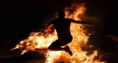 &Kappa;&alpha;&kappa;&alpha;&nu;&omicron;ύ&rho;&epsilon;&sigmaf; &sigma;&tau;&omicron;&nu; &Pi;&lambda;&alpha;&tau;ύ &mu;&epsilon; &pi;&alpha;&rho;&alpha;&delta;&omicron;&sigma;&iota;&alpha;&kappa;ό &gamma;&lambda;έ&nu;&tau;&iota;