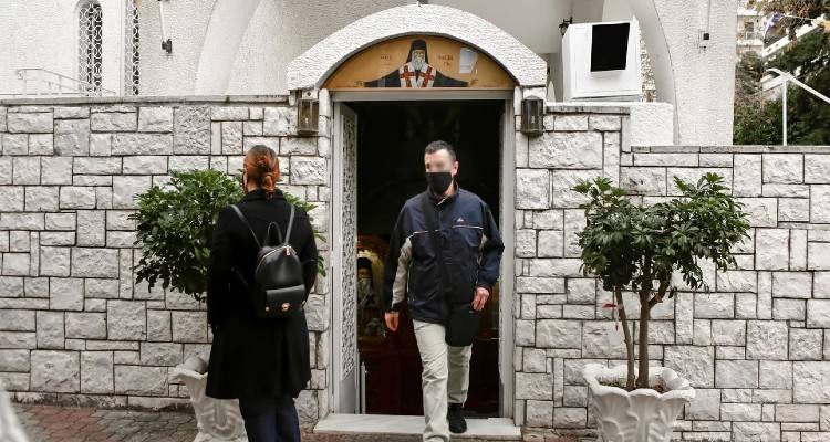 &Iota;&epsilon;&rho;ά &Sigma;ύ&nu;&omicron;&delta;&omicron;&sigmaf;: &Omicron;&iota; &alpha;&nu;&epsilon;&mu;&beta;&omicron;&lambda;ί&alpha;&sigma;&tau;&omicron;&iota; &pi;&iota;&sigma;&tau;&omicron;ί &nu;&alpha; &pi;&rho;&omicron;&sigma;έ&rho;&chi;&omicron;&nu;&tau;&alpha;&iota; &sigma;&tau;&omicron;&upsilon;&sigmaf; &nu;&alpha;&omicron;ύ&sigmaf; &mu;&epsilon;&tau;ά &alpha;&pi;ό &tau;&epsilon;&sigma;&tau;