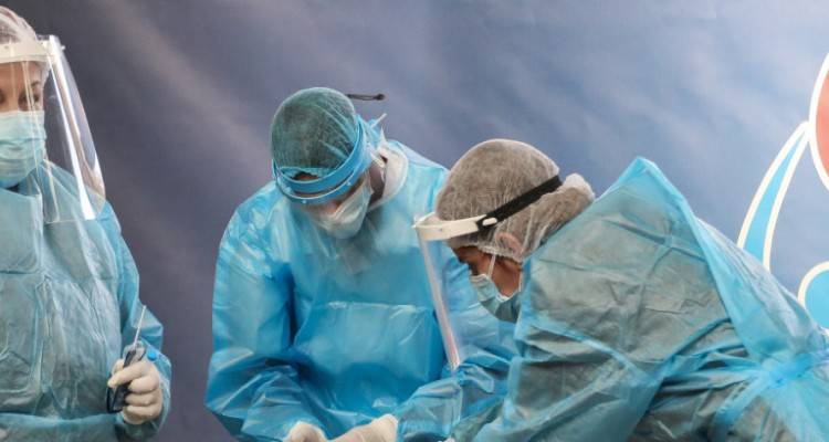 &Kappa;&omicron;&rho;&omega;&nu;&omicron;ϊό&sigmaf;: &Nu;έ&omicron; &alpha;&rho;&nu;&eta;&tau;&iota;&kappa;ό &rho;&epsilon;&kappa;ό&rho; &mu;&epsilon; 597 &delta;&iota;&alpha;&sigma;&omega;&lambda;&eta;&nu;&omega;&mu;έ&nu;&omicron;&upsilon;&sigmaf; | 87 &nu;&epsilon;&kappa;&rho;&omicron;ί, 2.152 &kappa;&rho;&omicron;ύ&sigma;&mu;&alpha;&tau;&alpha;