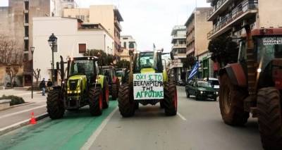 &Sigma;&tau;&omicron; &lambda;&iota;&mu;ά&nu;&iota; &tau;&omicron;&upsilon; &Beta;ό&lambda;&omicron;&upsilon; &kappa;&alpha;&tau;&epsilon;&upsilon;&theta;ύ&nu;&omicron;&nu;&tau;&alpha;&iota; &omicron;&iota; &alpha;&gamma;&rho;ό&tau;&epsilon;&sigmaf; -Έ&phi;&tau;&alpha;&sigma;&alpha;&nu; &tau;&alpha; &pi;&rho;ώ&tau;&alpha; &tau;&rho;&alpha;&kappa;&tau;έ&rho; [&beta;ί&nu;&tau;&epsilon;&omicron;]