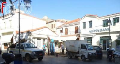 &Epsilon;&pi;&iota;&tau;έ&lambda;&omicron;&upsilon;&sigmaf;. &Xi;&eta;&lambda;ώ&theta;&eta;&kappa;&epsilon; &tau;&omicron; &kappa;&iota;ό&sigma;&kappa;&iota; - έ&kappa;&tau;&rho;&omega;&mu;&alpha; &sigma;&tau;&eta;&nu; &pi;&lambda;&alpha;&tau;&epsilon;ί&alpha; &Omicron;&Tau;&Epsilon;