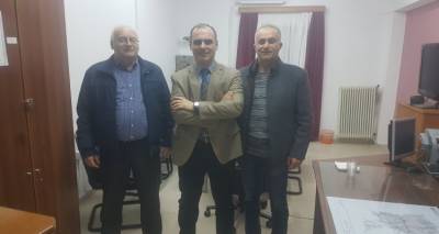 &Sigma;&tau;&eta; &Lambda;ή&mu;&nu;&omicron; &omicron; &Alpha;&nu;&tau;&iota;&pi;&epsilon;&rho;&iota;&phi;&epsilon;&rho;&epsilon;&iota;ά&rho;&chi;&eta;&sigmaf; &Upsilon;&gamma;&epsilon;ί&alpha;&sigmaf; | &Sigma;&upsilon;&nu;ά&nu;&tau;&eta;&sigma;&eta; &mu;&epsilon; &alpha;&rho;&mu;ό&delta;&iota;&omicron;&upsilon;&sigmaf; &phi;&omicron;&rho;&epsilon;ί&sigmaf;