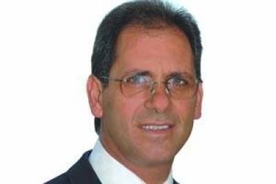 Εκτός ΝΔ ο Άρης Χατζηκομνηνός.