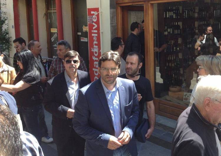 &Epsilon;&nu;&omega;&mu;έ&nu;&omicron;&iota; &alpha;&lambda;&lambda;ά&zeta;&omicron;&upsilon;&mu;&epsilon; &tau;&eta; &Lambda;ή&mu;&nu;&omicron;: &laquo;&Mu;&epsilon; &sigma;&kappa;&lambda;&eta;&rho;ή &delta;&omicron;&upsilon;&lambda;&epsilon;&iota;ά &theta;&alpha; &alpha;&nu;&tau;&alpha;&pi;&omicron;&kappa;&rho;&iota;&theta;&omicron;ύ&mu;&epsilon; &sigma;&tau;&omicron; &kappa;&alpha;&theta;ή&kappa;&omicron;&nu; &pi;&omicron;&upsilon; &mu;&alpha;&sigmaf; &alpha;&nu;έ&theta;&epsilon;&sigma;&alpha;&nu; &omicron;&iota; &delta;&eta;&mu;ό&tau;&epsilon;&sigmaf; &tau;&eta;&sigmaf; &Lambda;ή&mu;&nu;&omicron;&upsilon;&raquo;