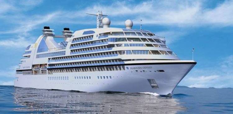 Το κρουαζιερόπλοιο «Seabourn Odyssey» εχθές Κυριακή στη Λήμνο