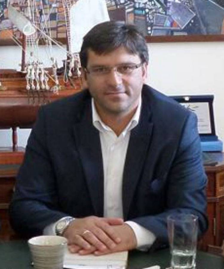 &Mu;&alpha;&rho;&iota;&nu;ά&kappa;&eta;&sigmaf;: &laquo;&Omicron;&iota; &tau;&rho;&alpha;&mu;&pi;&omicron;&upsilon;&kappa;&iota;&sigma;&mu;&omicron;ί &tau;&omega;&nu; &nu;&alpha;&upsilon;&tau;&iota;&lambda;&iota;&alpha;&kappa;ώ&nu; &epsilon;&tau;&alpha;&iota;&rho;&epsilon;&iota;ώ&nu; &delta;&epsilon;&nu; &theta;&alpha; &pi;&epsilon;&rho;ά&sigma;&omicron;&upsilon;&nu;&raquo; (mp3)