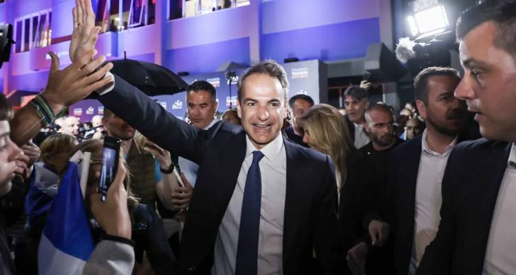 &Sigma;&alpha;&rho;&omega;&tau;&iota;&kappa;ή &nu;ί&kappa;&eta; &Nu;&Delta;-&Mu;&eta;&tau;&sigma;&omicron;&tau;ά&kappa;&eta;, &laquo;&sigma;&alpha;&phi;έ&sigmaf; &mu;ή&nu;&upsilon;&mu;&alpha; &alpha;&upsilon;&tau;&omicron;&delta;&upsilon;&nu;&alpha;&mu;ί&alpha;&sigmaf;&raquo;: &Delta;&epsilon;&nu; &theta;&alpha; &kappa;&rho;&alpha;&tau;ή&sigma;&epsilon;&iota; &tau;&eta; &delta;&iota;&epsilon;&rho;&epsilon;&upsilon;&nu;&eta;&tau;&iota;&kappa;ή, &epsilon;&kappa;&lambda;&omicron;&gamma;έ&sigmaf; &sigma;&tau;&iota;&sigmaf; 25 &Iota;&omicron;&upsilon;&nu;ί&omicron;&upsilon;