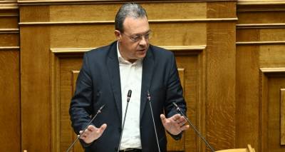 &Sigma;&tau;&omicron; &alpha;&rho;&chi;&epsilon;ί&omicron; &eta; &mu;ή&nu;&upsilon;&sigma;&eta; &Phi;ά&mu;&epsilon;&lambda;&lambda;&omicron;&upsilon; &gamma;&iota;&alpha; &tau;&eta;&nu; &laquo;&Omicron;&mu;ά&delta;&alpha; &Alpha;&lambda;ή&theta;&epsilon;&iota;&alpha;&sigmaf;&raquo;
