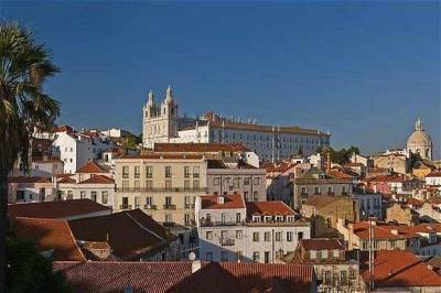 &Epsilon;ί&nu;&alpha;&iota; &kappa;&alpha;&lambda;ύ&tau;&epsilon;&rho;&omicron;&iota; &mu;&alpha;&sigmaf; &omicron;&iota; &Pi;&omicron;&rho;&tau;&omicron;&gamma;ά&lambda;&omicron;&iota;;