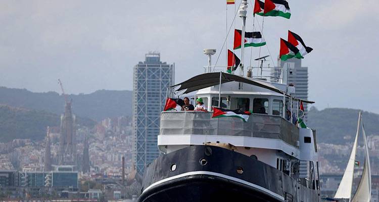 O στολίσκος με προορισμό τη Γάζα επέστρεψε στη Βαρκελώνη λόγω καιρικών συνθηκών