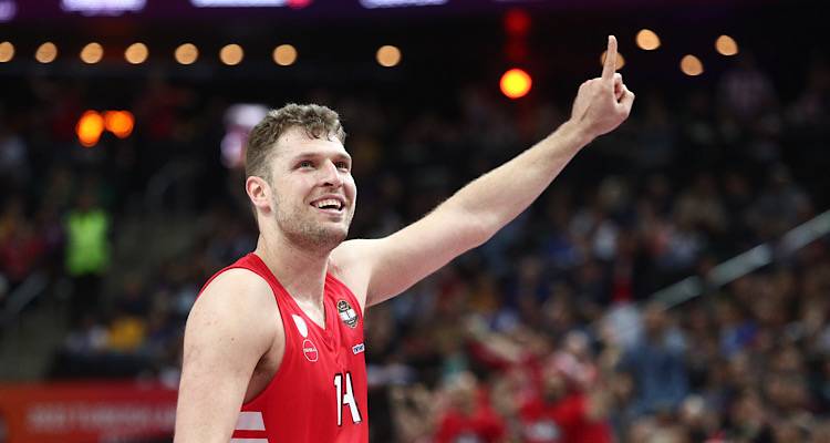 &Omicron;&lambda;&upsilon;&mu;&pi;&iota;&alpha;&kappa;ό&sigmaf; &ndash; &Mu;&omicron;&nu;&alpha;&kappa;ό 76-62: &Sigma;&tau;&omicron;&nu; &tau;&epsilon;&lambda;&iota;&kappa;ό &tau;&eta;&sigmaf; Euroleague &omicron;&iota; &epsilon;&rho;&upsilon;&theta;&rho;ό&lambda;&epsilon;&upsilon;&kappa;&omicron;&iota;
