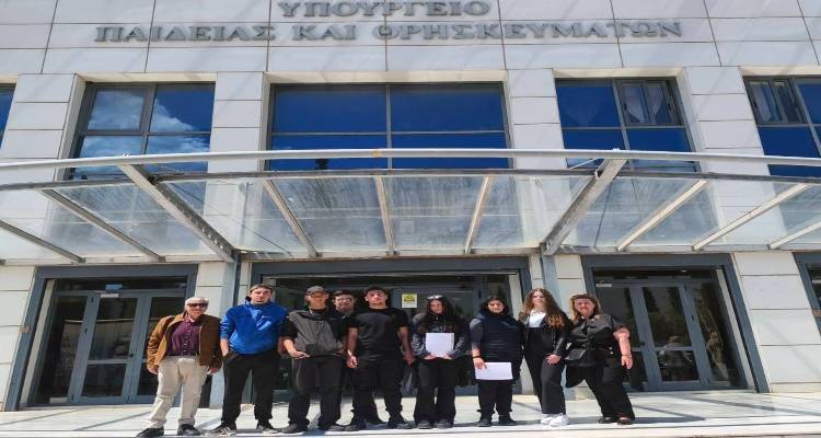 &Lambda;ή&mu;&nu;&omicron;&sigmaf;: &Omicron;&iota; &mu;&alpha;&theta;&eta;&tau;έ&sigmaf; &tau;&omicron;&upsilon; &Gamma;&Epsilon;&Lambda; &Mu;&omicron;ύ&delta;&rho;&omicron;&upsilon; έ&phi;&epsilon;&rho;&alpha;&nu; &sigma;&tau;&omicron; &pi;&rho;&omicron;&sigma;&kappa;ή&nu;&iota;&omicron; &tau;&iota;&sigmaf; &alpha;&nu;&iota;&sigma;ό&tau;&eta;&tau;&epsilon;&sigmaf; &sigma;&epsilon; &pi;&alpha;&nu;&epsilon;&lambda;&lambda;ή&nu;&iota;&omicron; &sigma;&upsilon;&nu;έ&delta;&rho;&iota;&omicron;