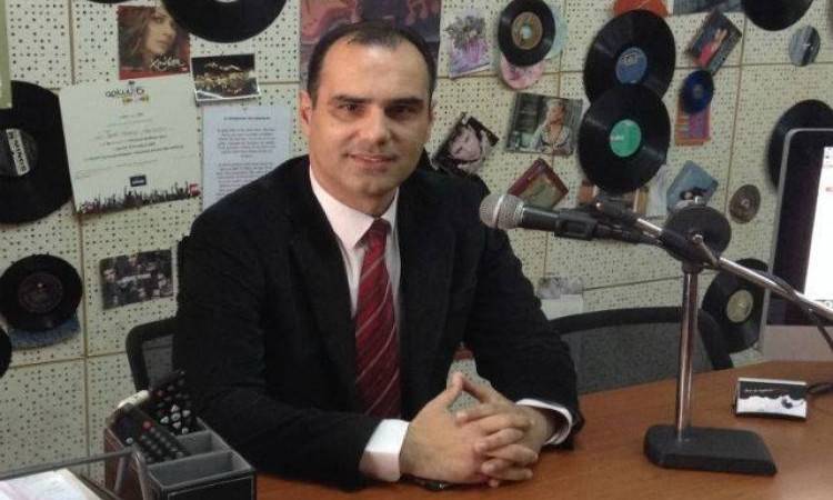 &Theta;. &Lambda;&omicron;ύ&kappa;&alpha;&sigmaf;: &laquo;&Tau;&alpha; &mu;έ&tau;&rho;&alpha; &pi;&omicron;&upsilon; &pi;&rho;έ&pi;&epsilon;&iota; &nu;&alpha; &lambda;&eta;&phi;&theta;&omicron;ύ&nu; &sigma;&tau;&omicron; &pi;&lambda;&alpha;ί&sigma;&iota;&omicron; &tau;&eta;&sigmaf; &alpha;&nu;&tau;&iota;&mu;&epsilon;&tau;ώ&pi;&iota;&sigma;&eta;&sigmaf; &tau;&omicron;&upsilon; &nu;έ&omicron;&upsilon; &kappa;ύ&mu;&alpha;&tau;&omicron;&sigmaf; &tau;&eta;&sigmaf; &pi;&alpha;&nu;&delta;&eta;&mu;ί&alpha;&sigmaf; &sigma;&epsilon; &tau;&omicron;&pi;&iota;&kappa;ό &epsilon;&pi;ί&pi;&epsilon;&delta;&omicron;&raquo;