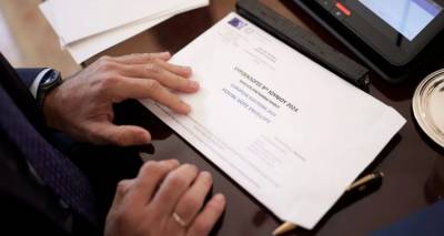 &Epsilon;&pi;&iota;&sigma;&tau;&omicron;&lambda;&iota;&kappa;ή &psi;ή&phi;&omicron;&sigmaf;: 20 &eta;&mu;έ&rho;&epsilon;&sigmaf; &pi;&rho;&iota;&nu; &tau;&iota;&sigmaf; &epsilon;&kappa;&lambda;&omicron;&gamma;έ&sigmaf; &kappa;&alpha;&iota; &chi;&omega;&rho;ί&sigmaf; &chi;&rho;έ&omega;&sigma;&eta; &theta;&alpha; &pi;&alpha;&rho;&alpha;&delta;ί&delta;&epsilon;&tau;&alpha;&iota; &omicron; &phi;ά&kappa;&epsilon;&lambda;&omicron;&sigmaf; &mu;&epsilon; &tau;&omicron; &epsilon;&kappa;&lambda;&omicron;&gamma;&iota;&kappa;ό &upsilon;&lambda;&iota;&kappa;ό