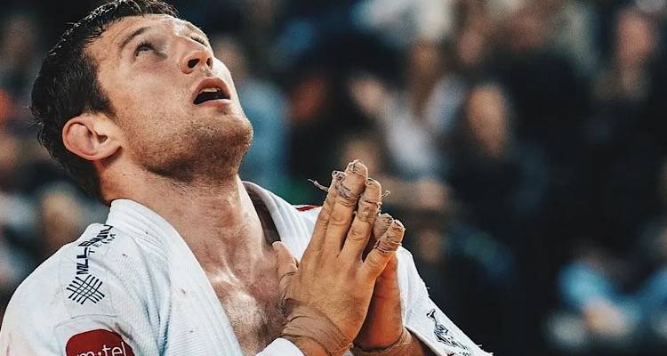 Αποκλείστηκε για 5 μήνες ο πρωταθλητής Ευρώπης στο τζούντο Νεμάνια Μάιντοβ επειδή έκανε τον σταυρό του