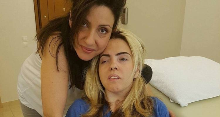 &Alpha;&sigma;&pi;&alpha;&sigma;ί&alpha; &Mu;&pi;ό&gamma;&rho;&eta;: &Tau;&omicron; &sigma;&upsilon;&gamma;&kappa;&iota;&nu;&eta;&tau;&iota;&kappa;ό &mu;ή&nu;&upsilon;&mu;&alpha; &tau;&eta;&sigmaf; &mu;&eta;&tau;έ&rho;&alpha;&sigmaf; &gamma;&iota;&alpha; &tau;&alpha; &gamma;&epsilon;&nu;έ&theta;&lambda;&iota;&alpha; &tau;&eta;&sigmaf; 28&chi;&rho;&omicron;&nu;&eta;&sigmaf; &pi;&omicron;&upsilon; &pi;&upsilon;&rho;&omicron;&beta;&omicron;&lambda;ή&theta;&eta;&kappa;&epsilon; &alpha;&pi;ό &tau;&omicron;&nu; &pi;&alpha;&tau;έ&rho;&alpha; &tau;&eta;&sigmaf;