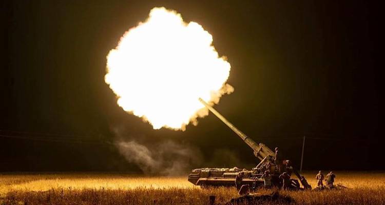 &Omicron;&upsilon;&kappa;&rho;&alpha;&nu;ί&alpha;: &Sigma;&epsilon; &omicron;&kappa;&tau;ώ &mu;ή&nu;&epsilon;&sigmaf; &delta;&iota;&alpha;&lambda;ύ&sigma;&alpha;&mu;&epsilon; &delta;&iota;&pi;&lambda;ά&sigma;&iota;&alpha; &rho;&omega;&sigma;&iota;&kappa;ά &alpha;&epsilon;&rho;&omicron;&sigma;&kappa;ά&phi;&eta; &alpha;&pi;ό ό&sigma;&alpha; έ&chi;&alpha;&sigma;&epsilon; &eta; &Mu;ό&sigma;&chi;&alpha; &sigma;&tau;&omicron; &Alpha;&phi;&gamma;&alpha;&nu;&iota;&sigma;&tau;ά&nu; &tau;&omicron; 1978-79