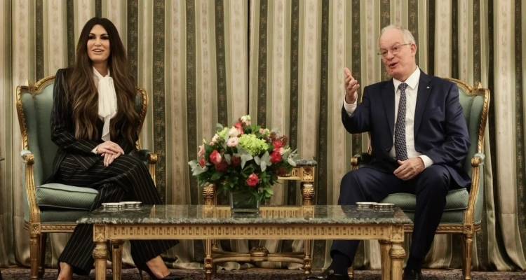 Ο Πρόεδρος της Δημοκρατίας Κ. Τασούλας με την Κίμπερλι Γκίλφοϊλ / Φωτογραφία: ΠτΔ/ΘΕΟΔΩΡΟΣ ΜΑΝΩΛΟΠΟΥΛΟΣ 