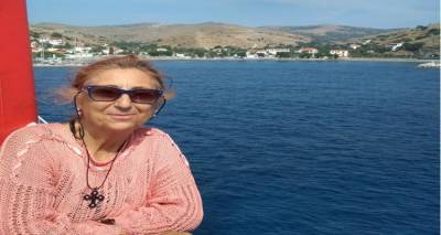 &Pi;&rho;ώ&eta;&nu; &gamma;&upsilon;&nu;&alpha;&iota;&kappa;&omicron;&lambda;ό&gamma;&omicron;&sigmaf; &tau;&omicron;&upsilon; &Nu;&omicron;&sigma;&omicron;&kappa;&omicron;&mu;&epsilon;ί&omicron;&upsilon; &Lambda;ή&mu;&nu;&omicron;&upsilon; &sigma;&tau;&eta; &Beta;&omicron;&upsilon;&lambda;ή &mu;&epsilon; &tau;&omicron;&nu; &Beta;&epsilon;&lambda;ό&pi;&omicron;&upsilon;&lambda;&omicron;