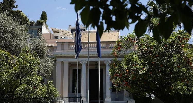 &Tau;&iota; &theta;&alpha; &kappa;ά&nu;&epsilon;&iota; &eta; &Epsilon;&lambda;&lambda;ά&delta;&alpha; &alpha;&nu; &kappa;&omicron;&pi;&epsilon;ί &tau;&omicron; &rho;&omega;&sigma;&iota;&kappa;ό &phi;&upsilon;&sigma;&iota;&kappa;ό &alpha;έ&rho;&iota;&omicron; -&Tau;&alpha; &sigma;&chi;έ&delta;&iota;&alpha; &gamma;&iota;&alpha; LNG &kappa;&alpha;&iota; &rho;&epsilon;ύ&mu;&alpha; &alpha;&pi;ό &lambda;&iota;&gamma;&nu;ί&tau;&eta;