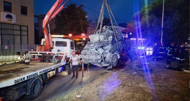 &Epsilon;&lambda;&epsilon;ύ&theta;&epsilon;&rho;&omicron;&sigmaf; &omicron; 20&chi;&rho;&omicron;&nu;&omicron;&sigmaf; &gamma;&iota;&alpha; &tau;&omicron; &tau;&rho;&omicron;&chi;&alpha;ί&omicron; &sigma;&tau;&omicron; &Chi;&alpha;&lambda;ά&nu;&delta;&rho;&iota; | &Tau;&omicron;&upsilon; &alpha;&pi;&alpha;&gamma;&omicron;&rho;&epsilon;ύ&theta;&eta;&kappa;&epsilon; &nu;&alpha; &omicron;&delta;&eta;&gamma;&epsilon;ί