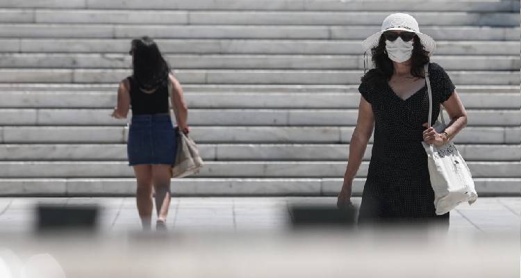 &Kappa;&omicron;&rho;&omega;&nu;&omicron;ϊό&sigmaf;: &Sigma;&tau;&alpha; 15.044 &tau;&alpha; &nu;έ&alpha; &kappa;&rho;&omicron;ύ&sigma;&mu;&alpha;&tau;&alpha;, 73 &theta;ά&nu;&alpha;&tau;&omicron;&iota;, 358 &omicron;&iota; &delta;&iota;&alpha;&sigma;&omega;&lambda;&eta;&nu;&omega;&mu;έ&nu;&omicron;&iota;