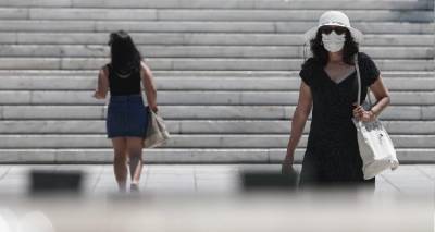 &Kappa;&omicron;&rho;&omega;&nu;&omicron;ϊό&sigmaf;: &Sigma;&tau;&alpha; 15.044 &tau;&alpha; &nu;έ&alpha; &kappa;&rho;&omicron;ύ&sigma;&mu;&alpha;&tau;&alpha;, 73 &theta;ά&nu;&alpha;&tau;&omicron;&iota;, 358 &omicron;&iota; &delta;&iota;&alpha;&sigma;&omega;&lambda;&eta;&nu;&omega;&mu;έ&nu;&omicron;&iota;