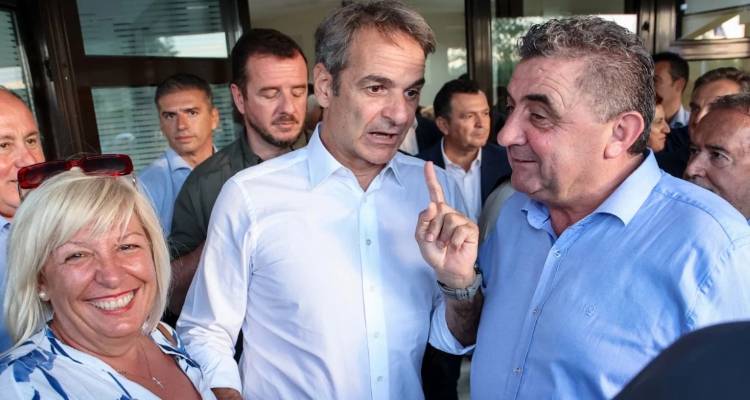 &Kappa;&upsilon;&beta;έ&rho;&nu;&eta;&sigma;&eta;: &Mu;ά&chi;&eta; &mu;&epsilon; &tau;&alpha; &pi;&rho;&omicron;&beta;&lambda;ή&mu;&alpha;&tau;&alpha; &tau;&eta;&sigmaf; &kappa;&alpha;&theta;&eta;&mu;&epsilon;&rho;&iota;&nu;ό&tau;&eta;&tau;&alpha;&sigmaf; - &Omicron;&iota; &pi;&alpha;&rho;&epsilon;&mu;&beta;ά&sigma;&epsilon;&iota;&sigmaf; &sigma;&tau;&eta; &Theta;&epsilon;&sigma;&sigma;&alpha;&lambda;ί&alpha; &kappa;&alpha;&iota; &omicron; &sigma;&upsilon;&mu;&beta;&omicron;&lambda;&iota;&sigma;&mu;ό&sigmaf; &tau;&eta;&sigmaf; &mu;&epsilon;ί&omega;&sigma;&eta;&sigmaf; &tau;&omega;&nu; &delta;&iota;&omicron;&delta;ί&omega;&nu;