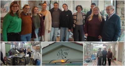 &Sigma;&tau;&omicron; &Kappa;&tau;ή&mu;&alpha; '&Omicron;&lambda;&omicron;&nu; &sigma;&pi;&omicron;&upsilon;&delta;&alpha;&sigma;&tau;έ&sigmaf; &tau;&eta;&sigmaf; &Sigma;.&Alpha;.&Epsilon;.&Kappa;. (&pi;&rho;ώ&eta;&nu; IEK ) &Lambda;&Eta;&Mu;&Nu;&Omicron;&Upsilon;