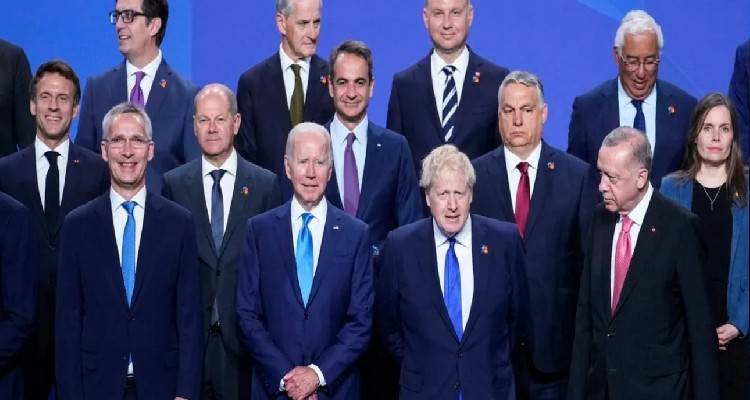 Ή&sigma;&upsilon;&chi;&omicron; &kappa;&alpha;&lambda;&omicron;&kappa;&alpha;ί&rho;&iota; &sigma;&tau;&omicron; &Alpha;&iota;&gamma;&alpha;ί&omicron; &laquo;&beta;&lambda;έ&pi;&epsilon;&iota;&raquo; &eta; &Alpha;&theta;ή&nu;&alpha;, &mu;&epsilon;&tau;ά &tau;&omicron; &Nu;&Alpha;&Tau;&Omicron; | &Omicron;&lambda;&omicron; &tau;&omicron; &pi;&alpha;&rho;&alpha;&sigma;&kappa;ή&nu;&iota;&omicron; &mu;&epsilon; &tau;&omicron;&nu; &Epsilon;&rho;&nu;&tau;&omicron;&gamma;ά&nu;