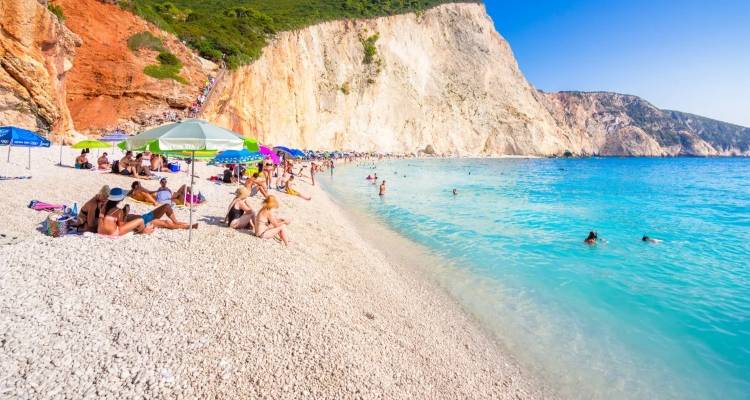 &Tau;&rho;&alpha;&gamma;&omega;&delta;ί&alpha; &sigma;&tau;&eta; &Lambda;&epsilon;&upsilon;&kappa;ά&delta;&alpha;: &Pi;&nu;ί&gamma;&eta;&kappa;&epsilon; &lambda;&omicron;&upsilon;ό&mu;&epsilon;&nu;&eta; &sigma;&tau;&omicron; &Pi;ό&rho;&tau;&omicron; &Kappa;&alpha;&tau;&sigma;ί&kappa;&iota; &pi;&alpha;&rho;ά &tau;&iota;&sigmaf; &pi;&rho;&omicron;&sigma;&pi;ά&theta;&epsilon;&iota;&epsilon;&sigmaf; &tau;&eta;&sigmaf; &nu;&alpha;&upsilon;&alpha;&gamma;&omicron;&sigma;ώ&sigma;&tau;&rho;&iota;&alpha;&sigmaf;