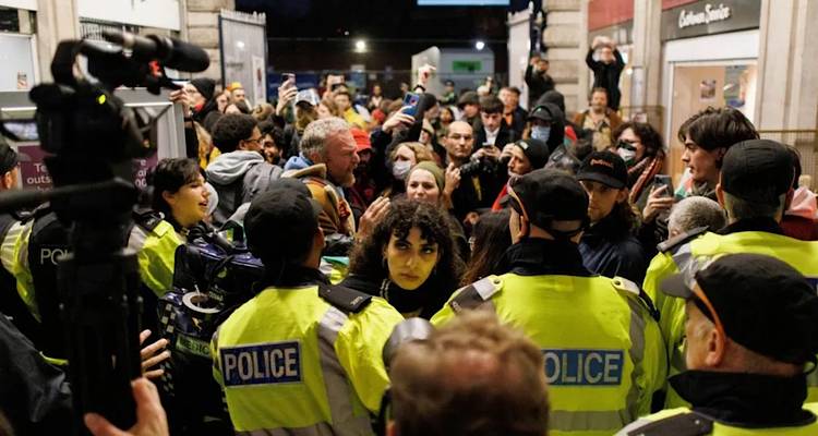 Λονδίνο: Φιλοπαλαιστινιακή πορεία διαμαρτυρίας