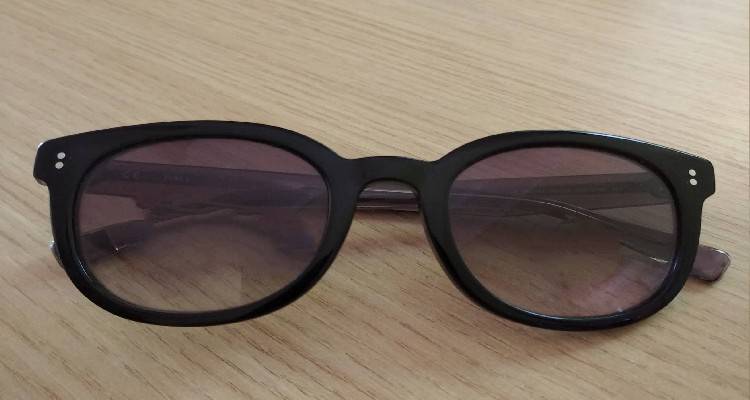 Λήμνος: Ξεχασμένα γυαλιά ηλίου | Μήπως είναι δικά σας;