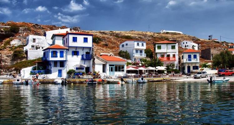 &Sigma;&tau;&eta;&nu; &epsilon;&pi;&omicron;&chi;ή &tau;&omega;&nu; &laquo;&Psi;&eta;&phi;&iota;&alpha;&kappa;ώ&nu; &Delta;&iota;&delta;ύ&mu;&omega;&nu;&raquo; &omicron; Ά&gamma;&iota;&omicron;&sigmaf; &Epsilon;&upsilon;&sigma;&tau;&rho;ά&tau;&iota;&omicron;&sigmaf; | &Chi;&rho;&eta;&mu;&alpha;&tau;&omicron;&delta;ό&tau;&eta;&sigma;&eta; &gamma;&iota;&alpha; &tau;&eta;&nu; &tau;&rho;&iota;&sigma;&delta;&iota;ά&sigma;&tau;&alpha;&tau;&eta; &alpha;&pi;&omicron;&tau;ύ&pi;&omega;&sigma;&eta; &tau;&omicron;&upsilon; &omicron;&iota;&kappa;&iota;&sigma;&mu;&omicron;ύ
