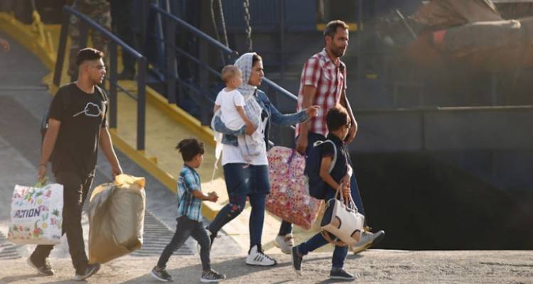 &Mu;&epsilon;&tau;&alpha;&nu;&alpha;&sigma;&tau;&epsilon;&upsilon;&tau;&iota;&kappa;ό: &Kappa;&lambda;&epsilon;&iota;&sigma;&tau;ά &kappa;έ&nu;&tau;&rho;&alpha; &sigma;&tau;&alpha; &nu;&eta;&sigma;&iota;ά, &mu;&epsilon;&tau;&alpha;&phi;&omicron;&rho;ά 20.000 &alpha;&tau;ό&mu;&omega;&nu; &sigma;&tau;&eta;&nu; &epsilon;&nu;&delta;&omicron;&chi;ώ&rho;&alpha; | &Sigma;ή&mu;&epsilon;&rho;&alpha; &omicron;&iota; &alpha;&nu;&alpha;&kappa;&omicron;&iota;&nu;ώ&sigma;&epsilon;&iota;&sigmaf;