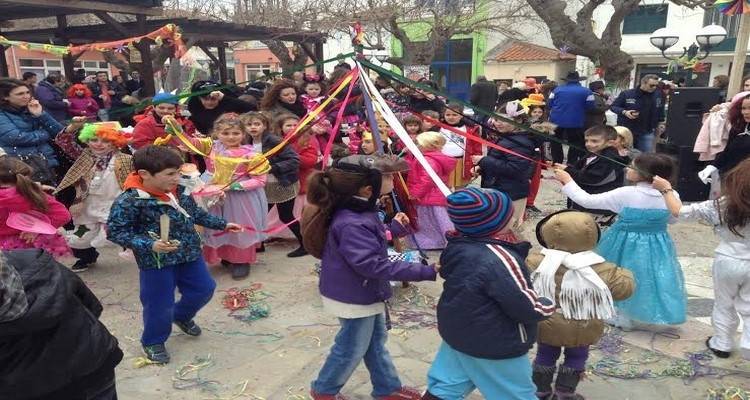 &Omicron; &Pi;&omicron;&lambda;&iota;&tau;&iota;&sigma;&tau;&iota;&kappa;ό&sigmaf; &Sigma;ύ&lambda;&lambda;&omicron;&gamma;&omicron;&sigmaf; &Alpha;&tau;&sigma;&iota;&kappa;ή&sigmaf; &epsilon;&upsilon;&chi;&alpha;&rho;&iota;&sigma;&tau;&epsilon;ί (video)