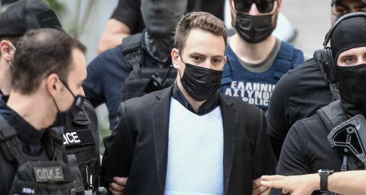 &Kappa;&alpha;&tau;&alpha;&pi;έ&lambda;&tau;&eta;&sigmaf; &omicron; &epsilon;&iota;&sigma;&alpha;&gamma;&gamma;&epsilon;&lambda;έ&alpha;&sigmaf; &gamma;&iota;&alpha; &tau;&omicron;&nu; &pi;&iota;&lambda;ό&tau;&omicron;-&delta;&omicron;&lambda;&omicron;&phi;ό&nu;&omicron; &tau;&eta;&sigmaf; &Kappa;&alpha;&rho;&omicron;&lambda;ά&iota;&nu;: &Kappa;&alpha;&tau;&eta;&gamma;&omicron;&rho;ί&epsilon;&sigmaf; &laquo;&phi;&omega;&tau;&iota;ά&raquo;