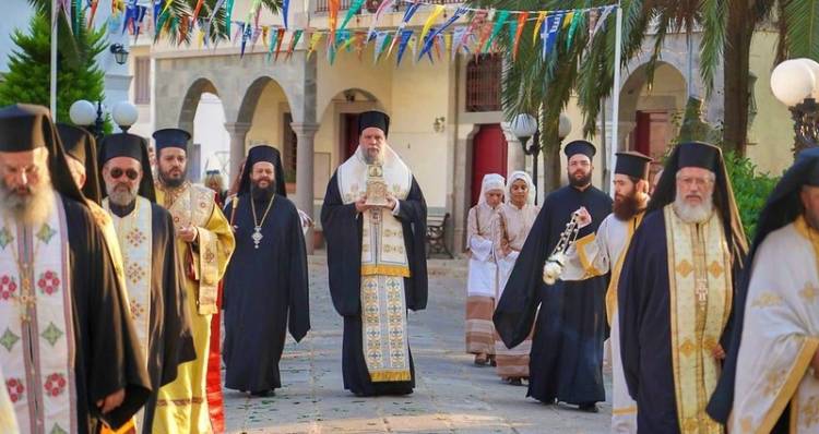 Λαμπρός ο εορτασμός της Συνάξεως πάντων των εν Λήμνω Αγίων (photos)